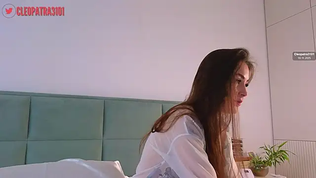 Cleopatra3101 online show from November 18, 9:47 am