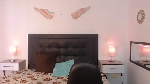 Snapshot of sweet_abby1 chatting on December 13, 8:14 pm sweet abby1 online show from December 13, 8:14 pm