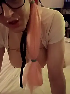 sissytrapdolly24 online show from October 20, 11:43 am