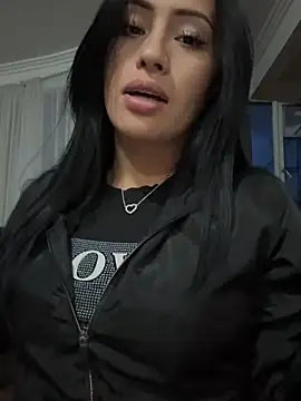 Snapshot of Sara_luna_ chatting on January 11, 11:24 pm Sara luna  online show from January 11, 11:24 pm