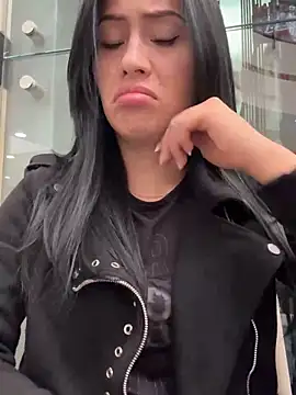 Snapshot of Sara_luna_ chatting on January 15, 4:32 pm Sara luna  online show from January 15, 4:32 pm