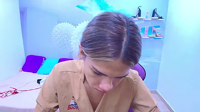 DEMI LEED online show from January 10, 11:56 am