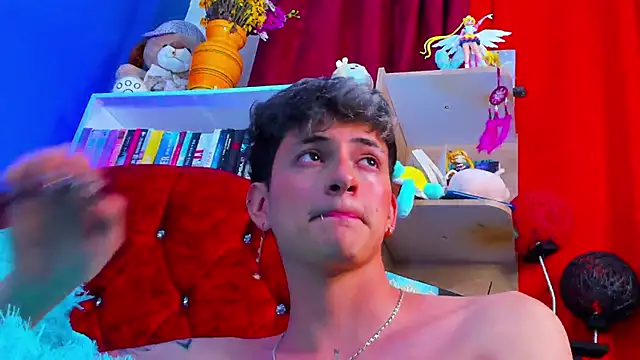 Snapshot of GabyThoms chatting on March 13, 11:59 pm GabyThoms online show from March 13, 11:59 pm