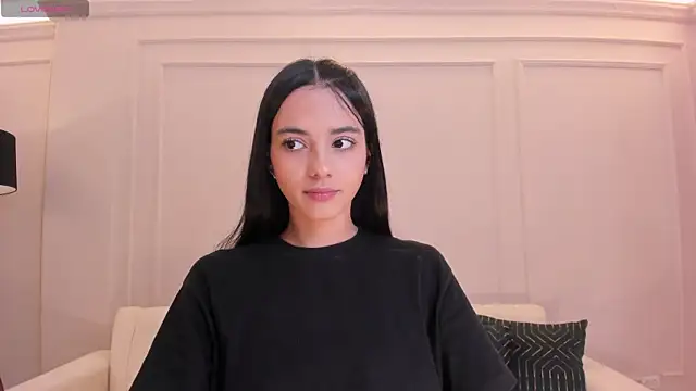 Snapshot of HannahJamesX chatting on December 7, 6:26 pm HannahJamesX online show from December 7, 6:26 pm