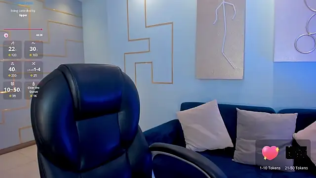 Snapshot of HannahJamesX chatting on February 4, 10:02 pm HannahJamesX online show from February 4, 10:02 pm