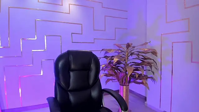 Snapshot of HannahJamesX chatting on September 11, 5:57 pm HannahJamesX online show from September 11, 5:57 pm