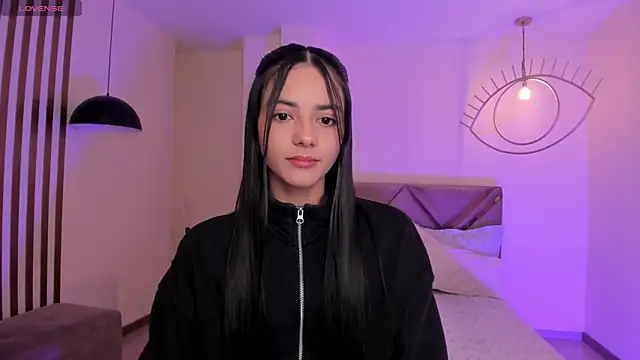 Snapshot of HannahJamesX chatting on September 13, 6:29 pm HannahJamesX online show from September 13, 6:29 pm