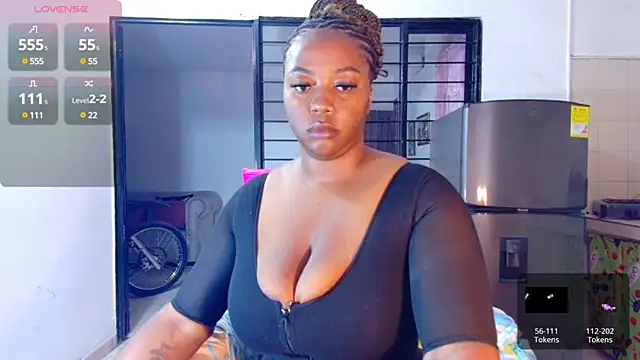 Snapshot of CiaraEbony chatting on March 7, 8:45 am CiaraEbony online show from March 7, 8:45 am