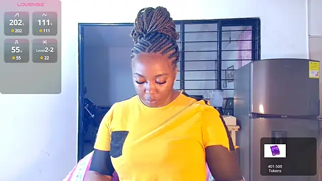 Snapshot of CiaraEbony chatting on March 11, 12:44 am CiaraEbony online show from March 11, 12:44 am