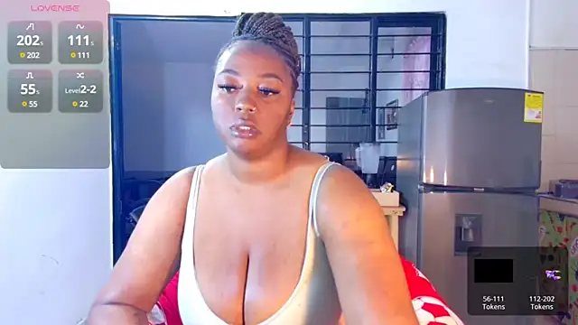 Snapshot of CiaraEbony chatting on March 13, 11:41 am CiaraEbony online show from March 13, 11:41 am