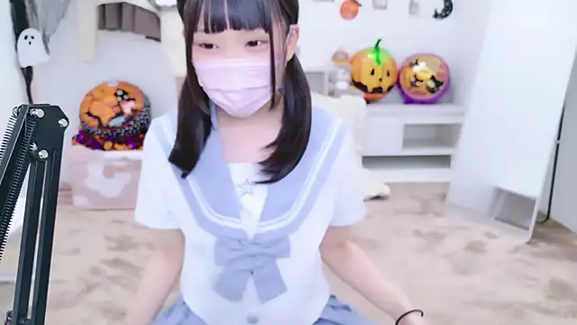 x-naru-x online show from October 27, 4:00 pm