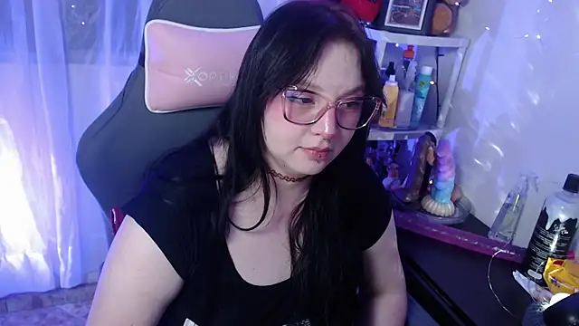 LiloMoon69 online show from February 3, 6:45 am