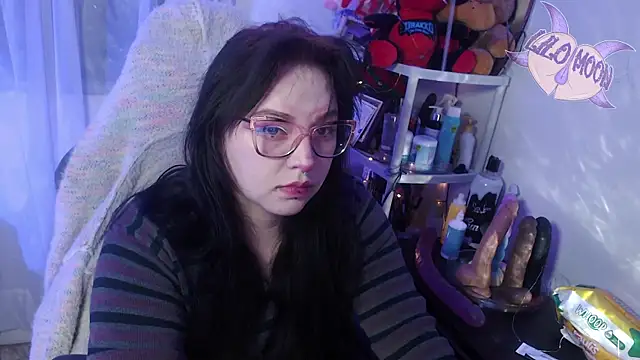 LiloMoon69 online show from March 4, 4:06 am