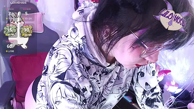 LiloMoon69 online show from March 28, 2:27 pm