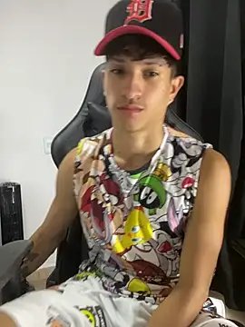  CamiloBass online show from March 8, 8:01 pm