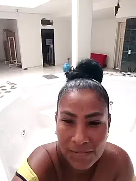 Snapshot of OliviaBurning chatting on March 7, 10:43 pm OliviaBurning online show from March 7, 10:43 pm