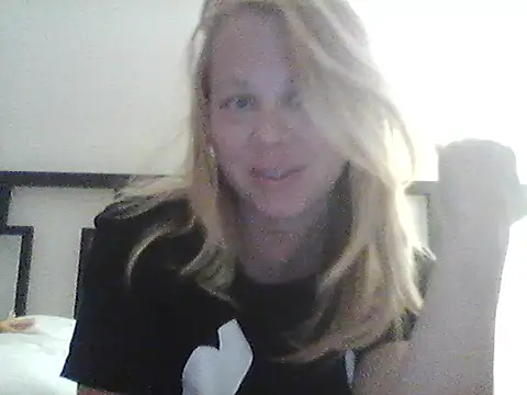 burrkitty online show from November 20, 5:18 am