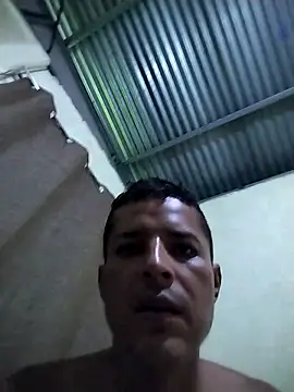 Snapshot of bolumba chatting on September 25, 2:32 pm bolumba online show from September 25, 2:32 pm