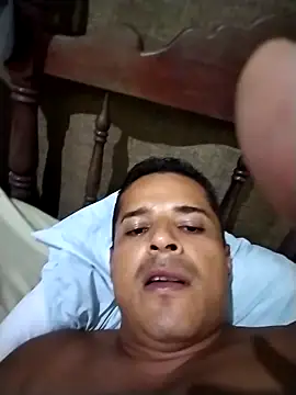 Snapshot of bolumba chatting on September 29, 3:11 am bolumba online show from September 29, 3:11 am
