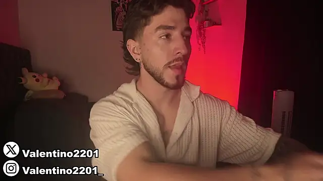 Snapshot of Valentino_Xander chatting on March 11, 1:59 am Valentino Xander online show from March 11, 1:59 am