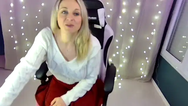 cassiehotsexy online show from February 17, 8:36 pm