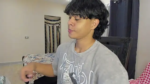 johan beley  online show from February 4, 7:55 pm