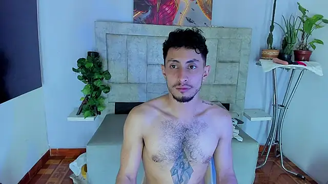 Piggy Eddy online show from October 17, 8:11 pm