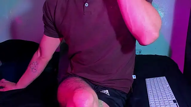 Piggy Eddy online show from March 8, 12:52 am