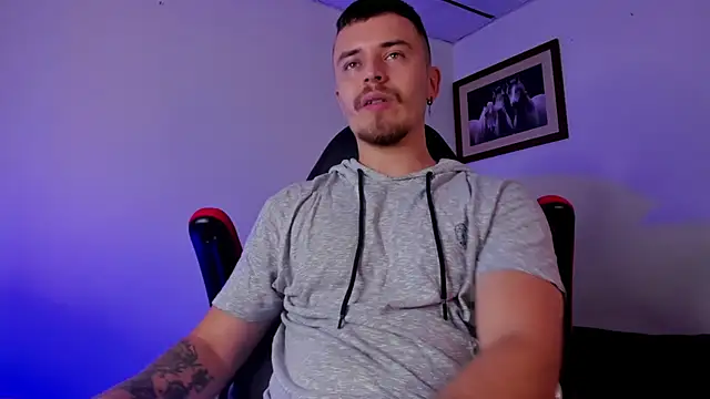 james connor2 online show from December 21, 7:06 pm