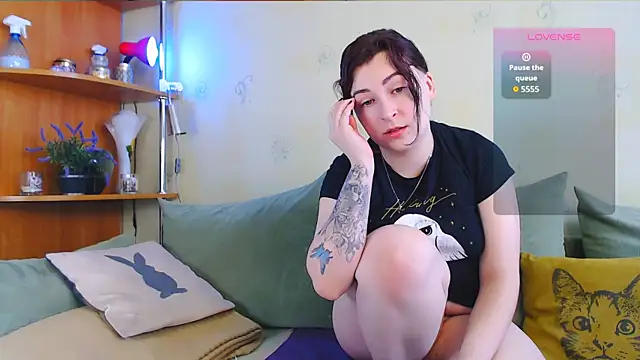 Caroline1995 online show from November 25, 8:03 am