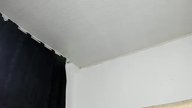 Snapshot of gatitaa777 chatting on February 5, 5:52 am gatitaa777 online show from February 5, 5:52 am