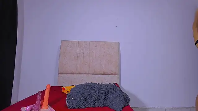 Snapshot of gatitaa777 chatting on February 15, 2:58 am gatitaa777 online show from February 15, 2:58 am