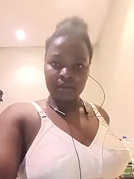 Snapshot of Yours_faithfully1 chatting on November 9, 11:41 am Yours faithfully1 online show from November 9, 11:41 am