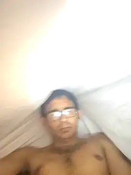 Snapshot of VL25DN26 chatting on October 7, 4:53 am VL25DN26 online show from October 7, 4:53 am