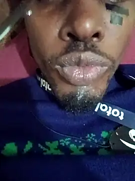 BlackD4uxo online show from October 17, 6:49 am