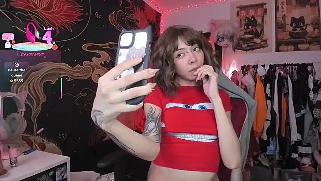 Alicedangerrr online show from April 5, 12:19 am