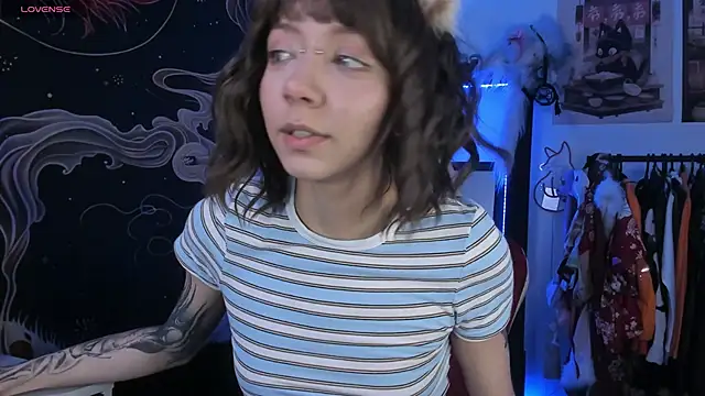 Alicedangerrr online show from April 14, 4:29 am