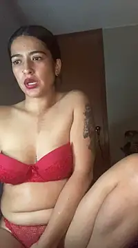 Snapshot of Cleopatracute_ chatting on December 15, 6:51 am Cleopatracute online show from December 15, 6:51 am