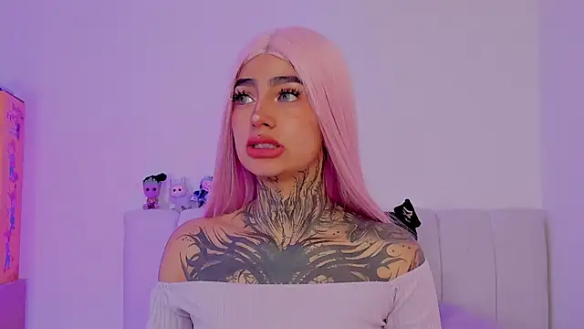 Snapshot of shadowcatt_ chatting on November 2, 4:09 pm shadowcatt online show from November 2, 4:09 pm