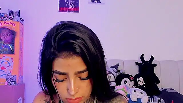 shadowcatt  online show from March 10, 10:15 pm