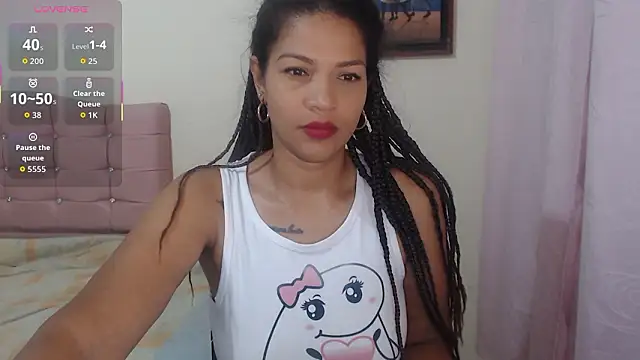 makennaa  online show from February 13, 9:49 am