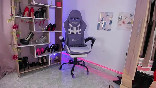 Snapshot of angelica_sparks chatting on March 1, 7:08 am angelica sparks online show from March 1, 7:08 am