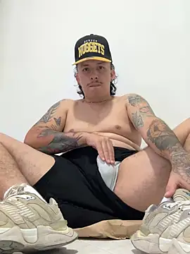 Snapshot of archie_1234 chatting on March 5, 10:32 pm archie 1234 online show from March 5, 10:32 pm