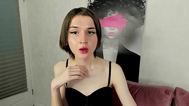 Snapshot of Skinny_Sex_Sissy chatting on January 6, 2:03 pm Skinny Sex Sissy online show from January 6, 2:03 pm
