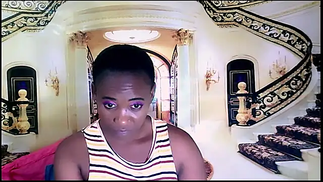 Snapshot of EbonyOlive69 chatting on December 12, 3:32 am EbonyOlive69 online show from December 12, 3:32 am