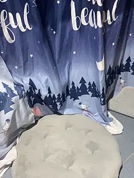 Shirato hana online show from October 14, 2:29 pm