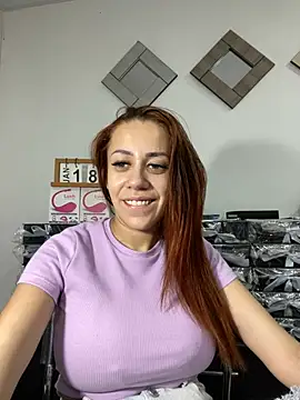 Snapshot of AnnbellaRosse chatting on January 19, 12:38 am AnnbellaRosse online show from January 19, 12:38 am