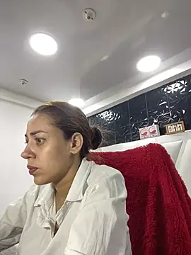 Snapshot of AnnbellaRosse chatting on February 11, 3:29 pm AnnbellaRosse online show from February 11, 3:29 pm