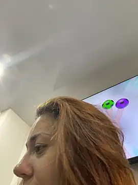 Snapshot of AnnbellaRosse chatting on March 13, 3:39 pm AnnbellaRosse online show from March 13, 3:39 pm