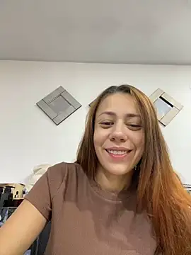 Snapshot of AnnbellaRosse chatting on March 17, 3:29 pm AnnbellaRosse online show from March 17, 3:29 pm